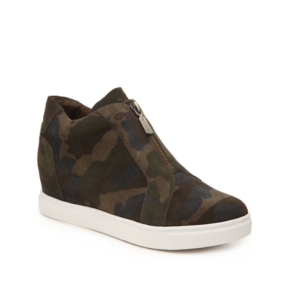 Blondo wedge sneaker in Camo